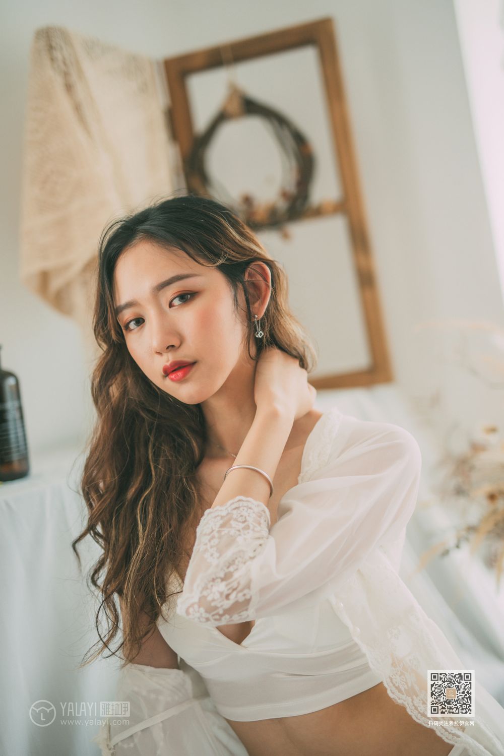 [YALAYI雅拉伊]高清写真图 2019.09.22 No.408 写生模特 晓琳