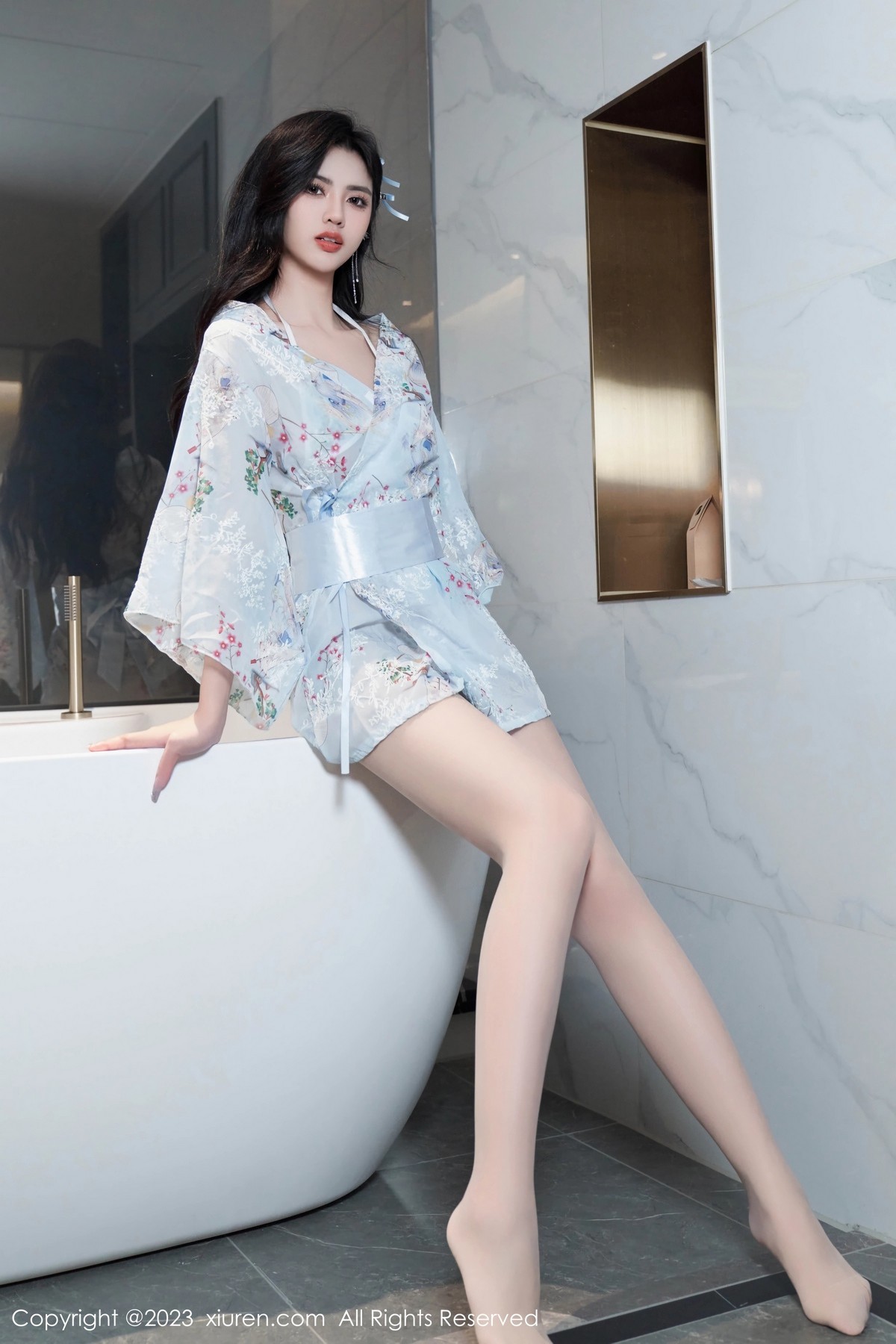 [XiuRen]高清写真图 2023.06.15 No.6924 浅浅Danny 丝袜美腿
