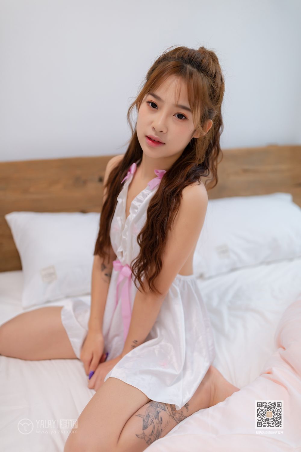 [YALAYI雅拉伊]高清写真图 2019.11.04 Vol.450 少女的新浴袍 秋萍