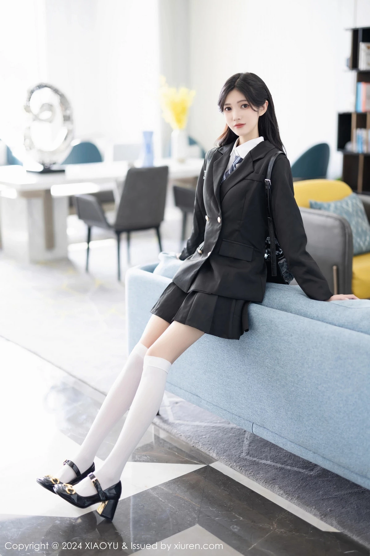 [XIAOYU]高清写真图 2024.02.19 VOL.1204 程程程- 制服美腿