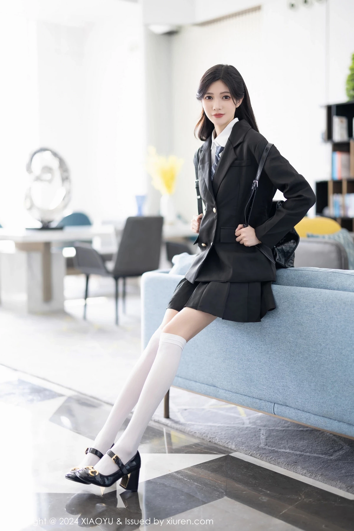 [XIAOYU]高清写真图 2024.02.19 VOL.1204 程程程- 制服美腿