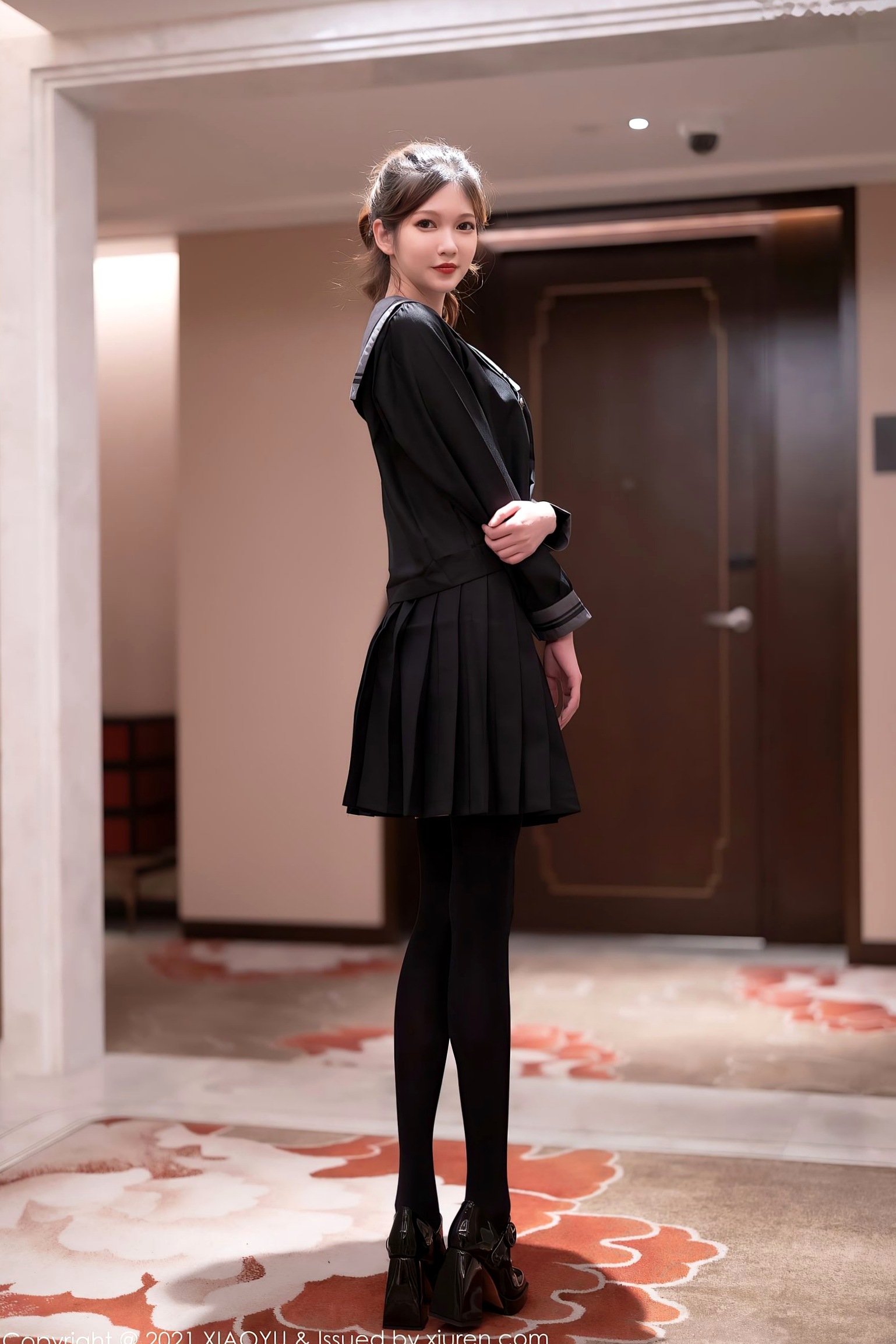 XiaoYu语画界-591-程程程-私房室内学院制服诱惑与黑丝内衣大尺度写真