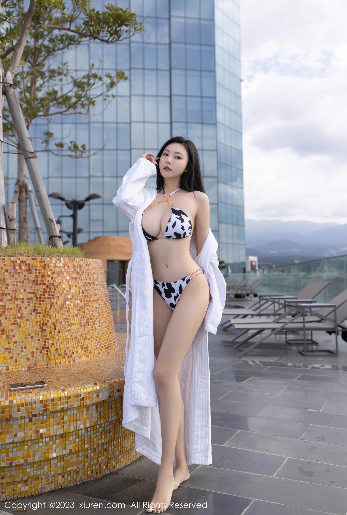 [XiuRen]高清写真图 2023.10.31 No.7589 安然anran 美腿比基尼