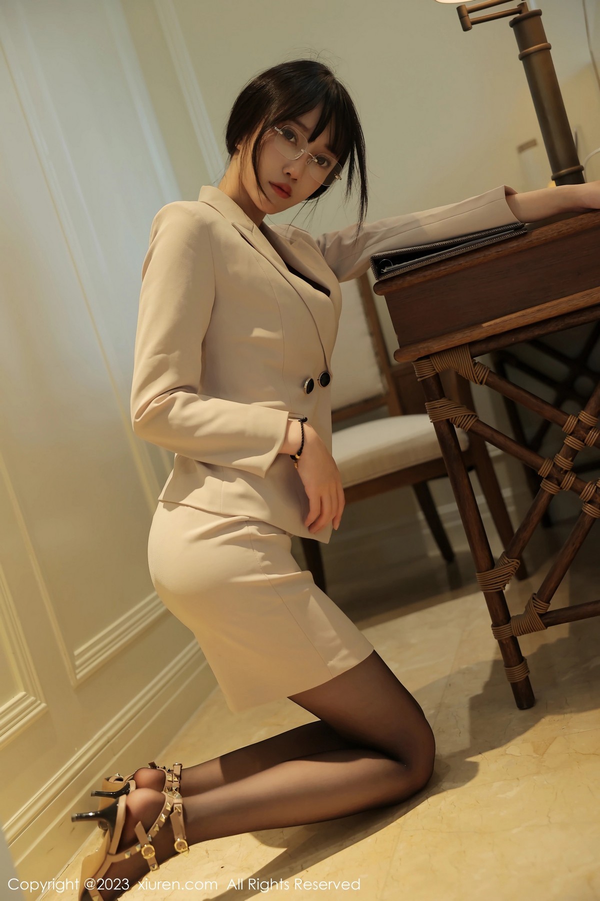 [XiuRen]高清写真图 2023.03.17 No.6428 玥儿玥er 万宁旅拍