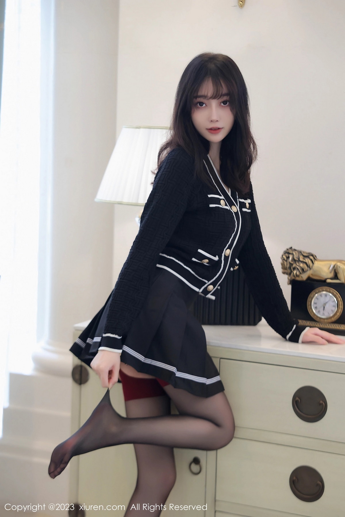 [XiuRen]高清写真图 2023.08.25 No.7287 玥儿玥er 黑丝美腿