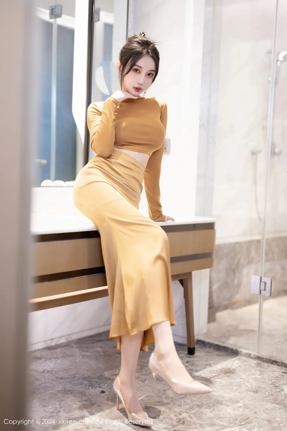 [XiuRen]高清写真图 2024.05.21 No.8574 玥儿玥 丝袜美腿