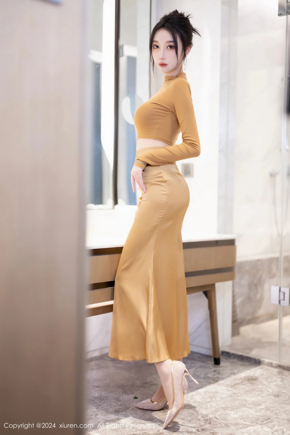 [XiuRen]高清写真图 2024.05.21 No.8574 玥儿玥 丝袜美腿