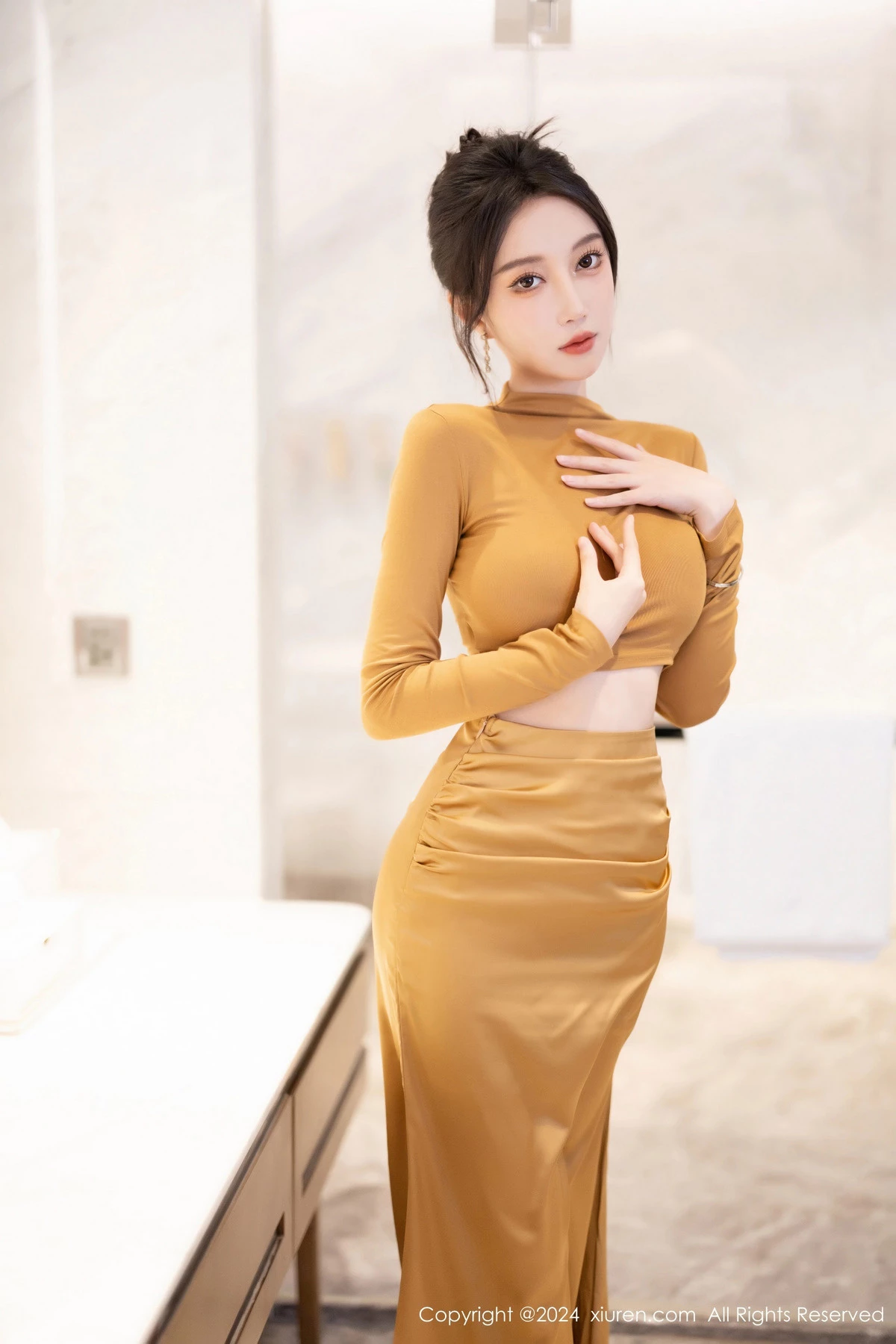 [XiuRen]高清写真图 2024.05.21 No.8574 玥儿玥 丝袜美腿