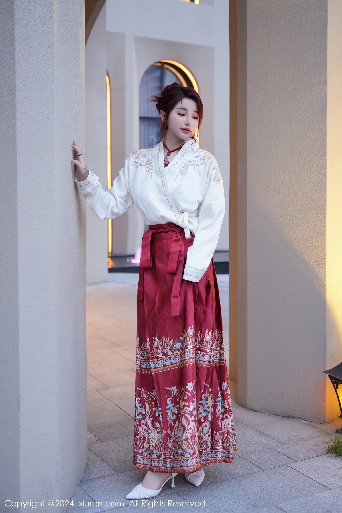 [XiuRen]高清写真图 2024.01.19 No.7985 美七Mia 古装美腿