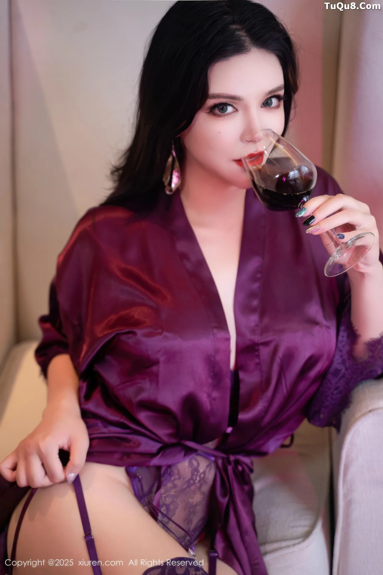 [XiuRen]高清写真图 2025.08.28 No.10700 伊丽莎有点白 波涛汹涌
