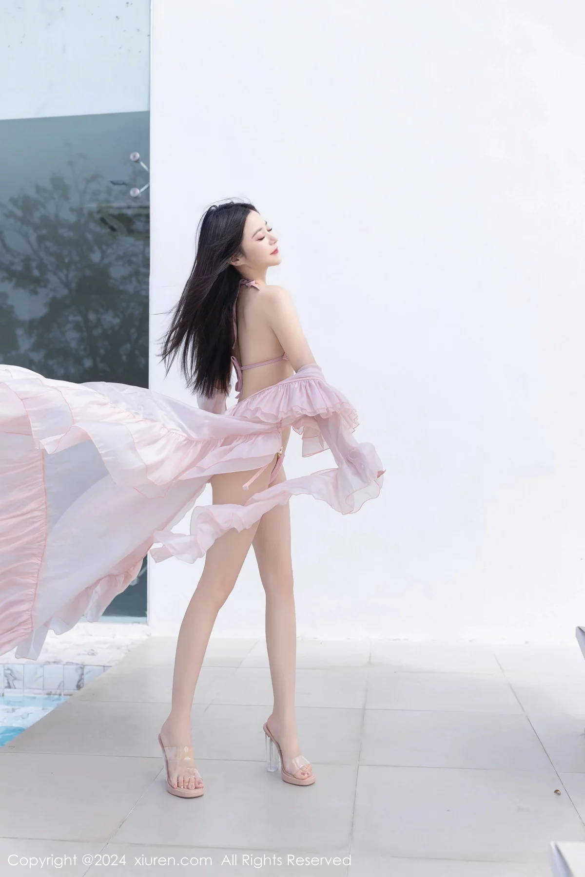 [XiuRen]高清写真图 2024.01.05 No.7920 鱼子酱Fish 比基尼美腿