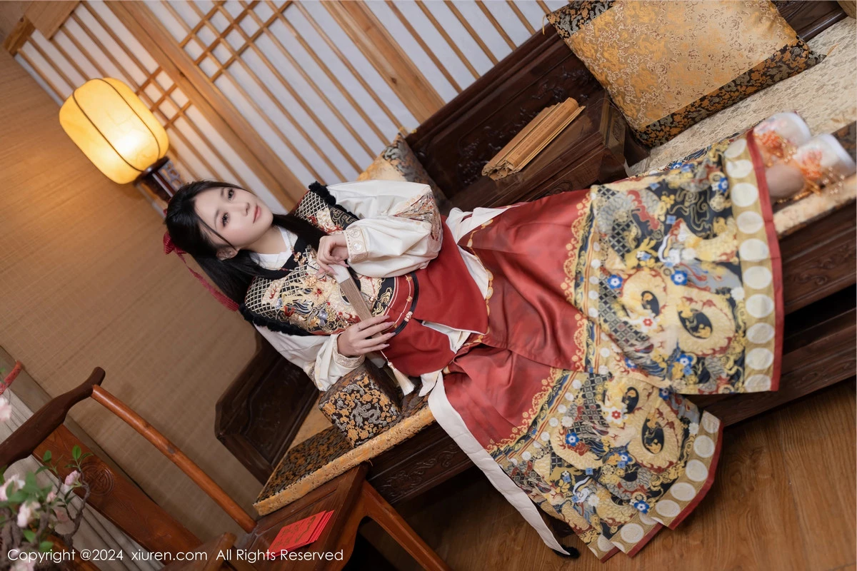 [XiuRen]高清写真图 2024.02.08 No.8095 鱼子酱Fish 美腿妩媚