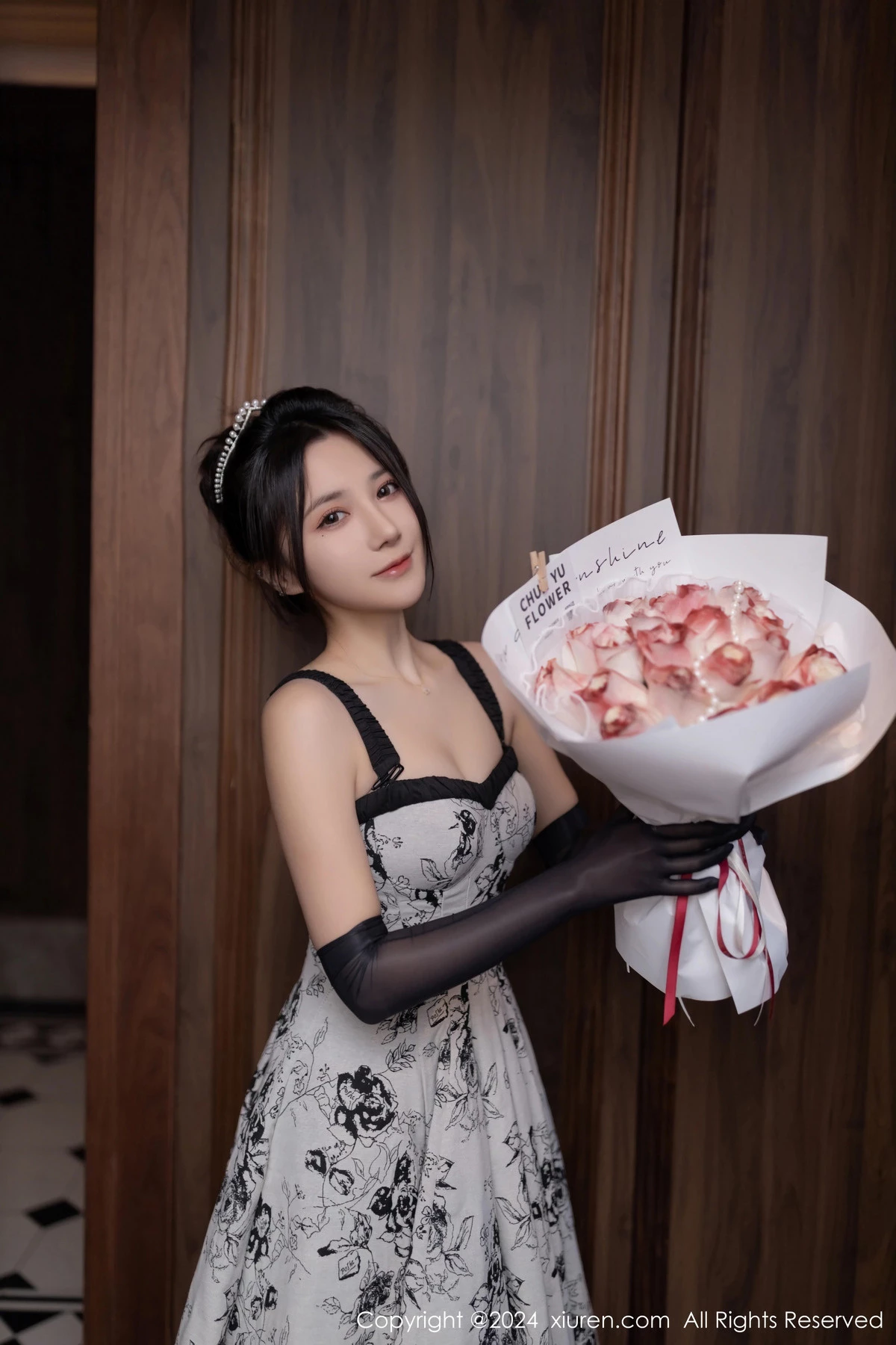 [XiuRen]高清写真图 2024.02.19 No.8109 鱼子酱Fish 生日主题