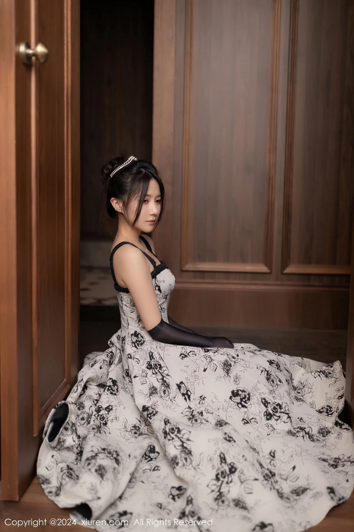 [XiuRen]高清写真图 2024.02.19 No.8109 鱼子酱Fish 生日主题
