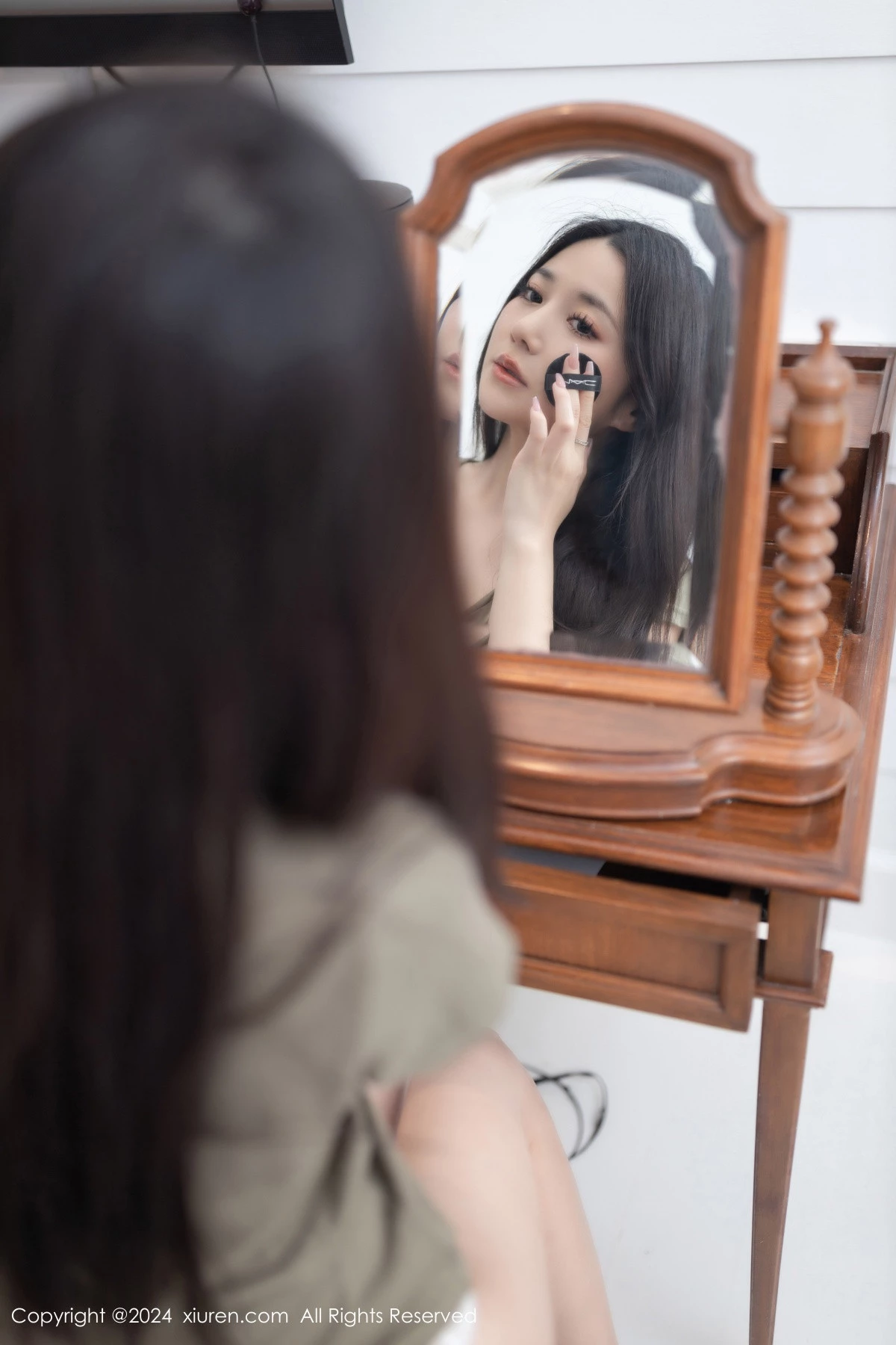 [XiuRen]高清写真图 2024.03.01 No.8166 鱼子酱Fish 黑丝性感