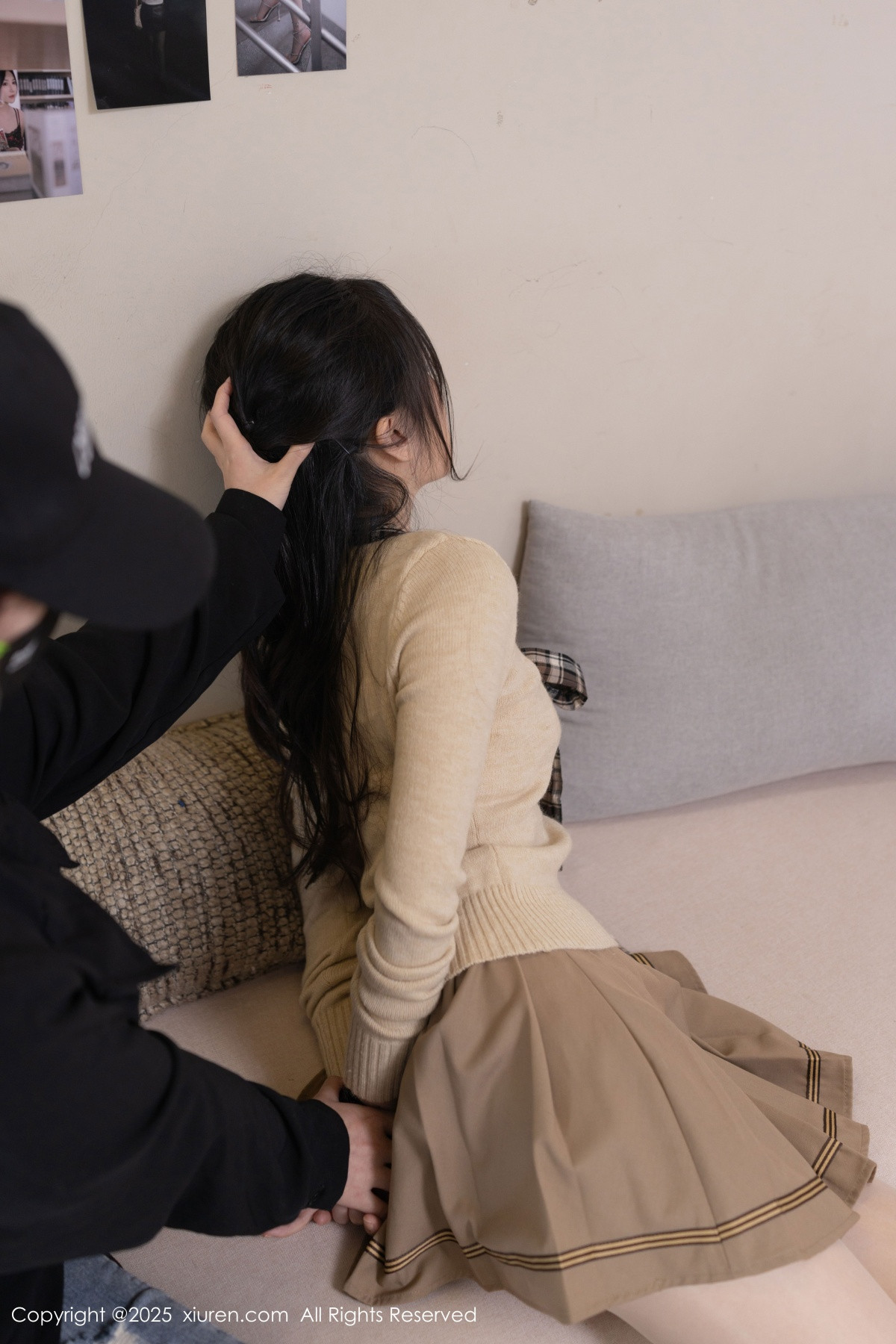 [XiuRen]高清写真图 2025.03.07 No.9988 鱼子酱Fish 丝袜美腿