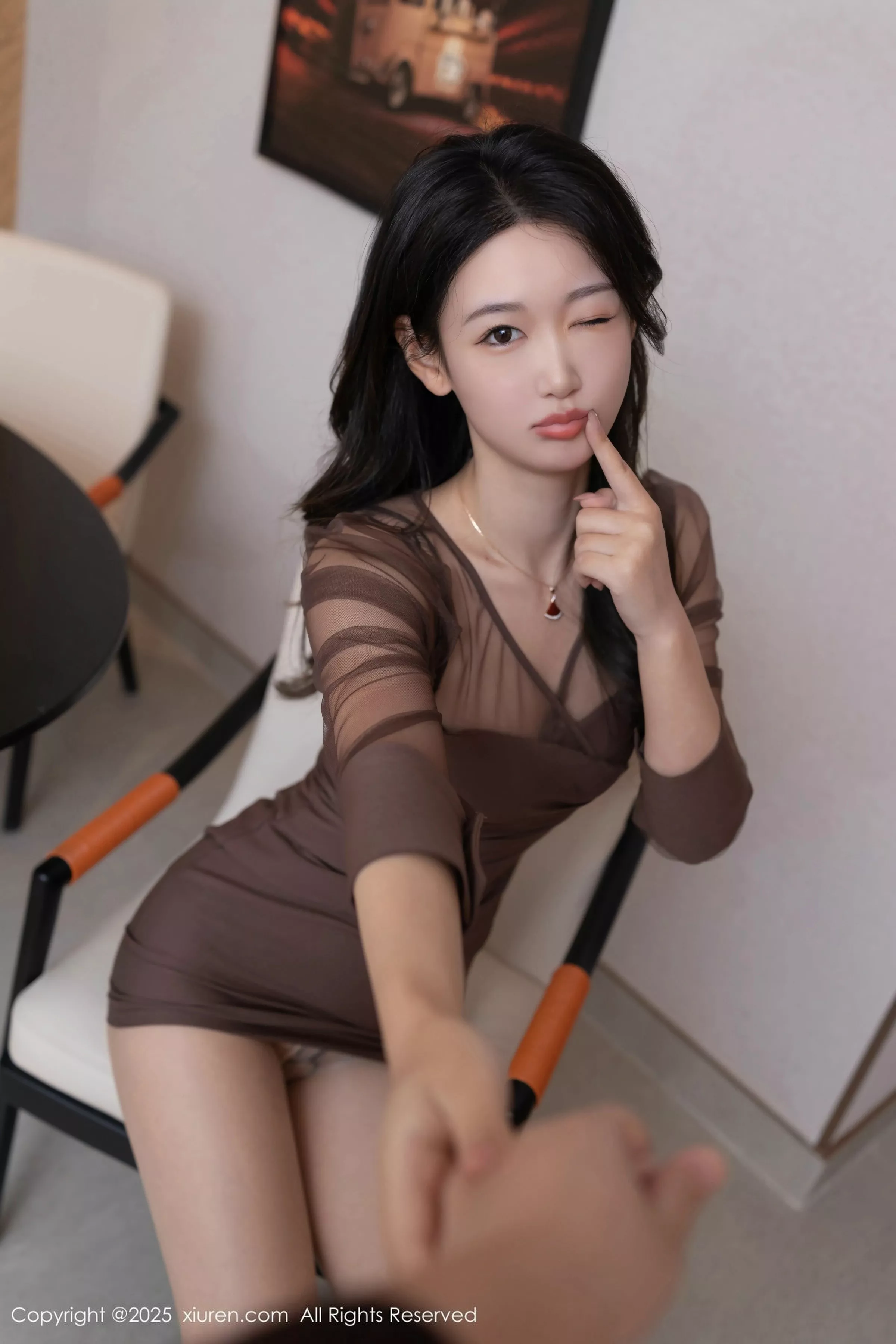 [XiuRen]高清写真图 2025.04.07 No.10120 唐安琪 肉色丝袜