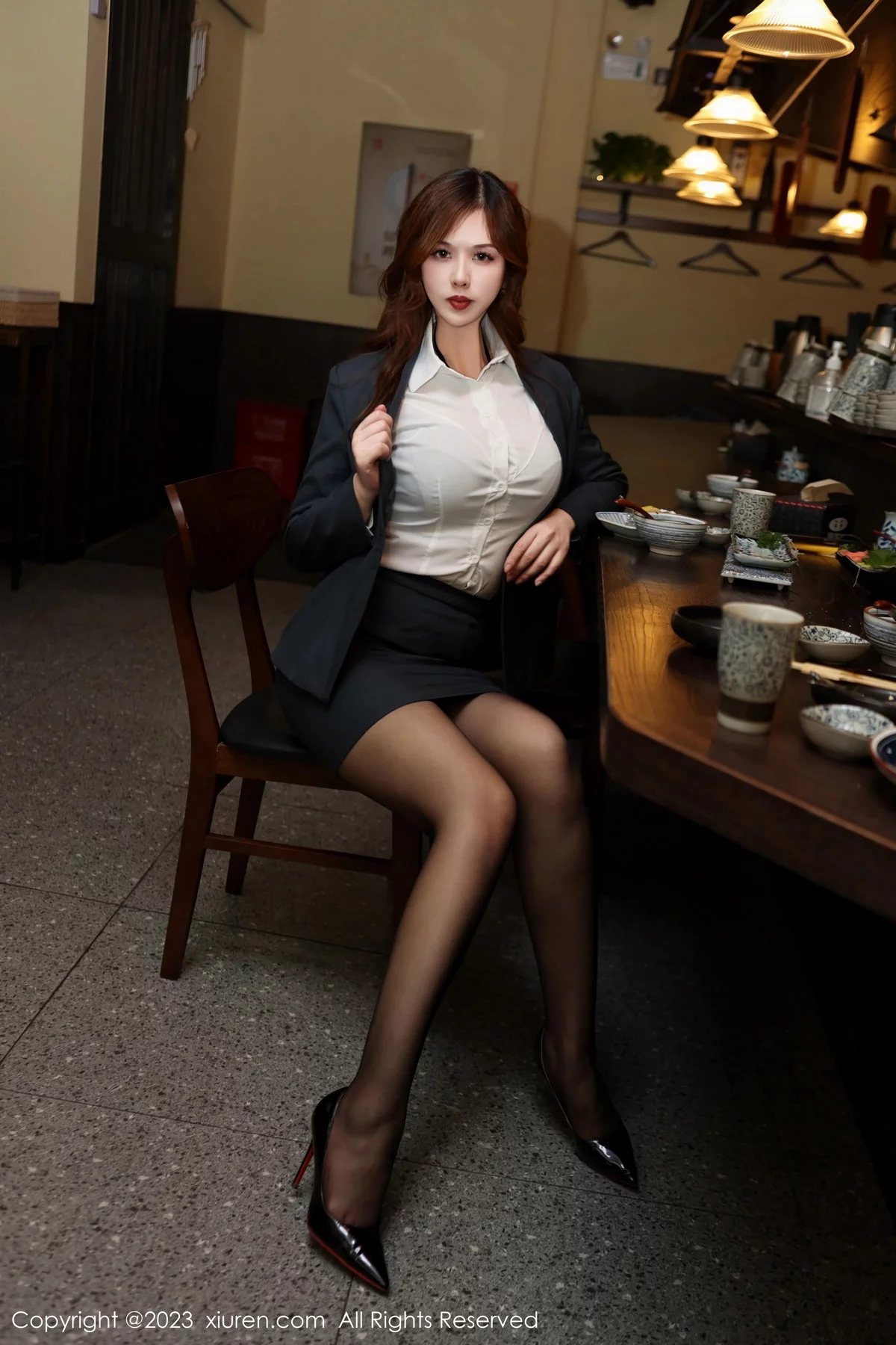 [XiuRen]高清写真图 2023.12.13 No.7801 月野兔美妞 黑丝美腿
