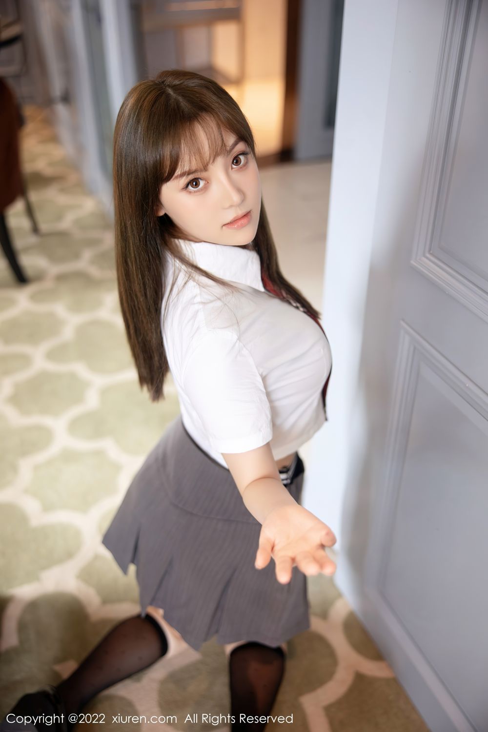 [XiuRen]高清写真图 2022.06.14 No.5143 豆瓣酱