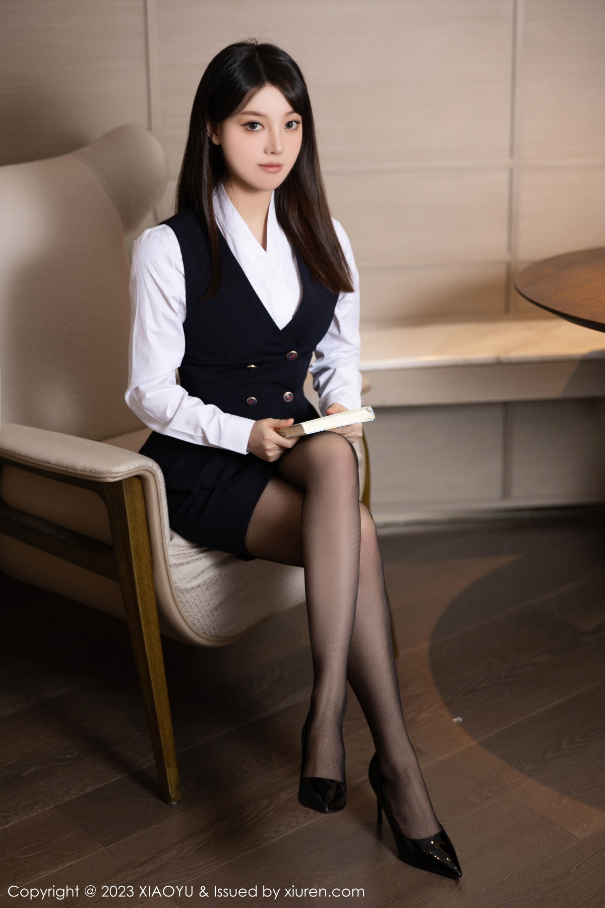 [XIAOYU]高清写真图 2023.09.18 VOL.1113 豆瓣酱 黑丝美臀