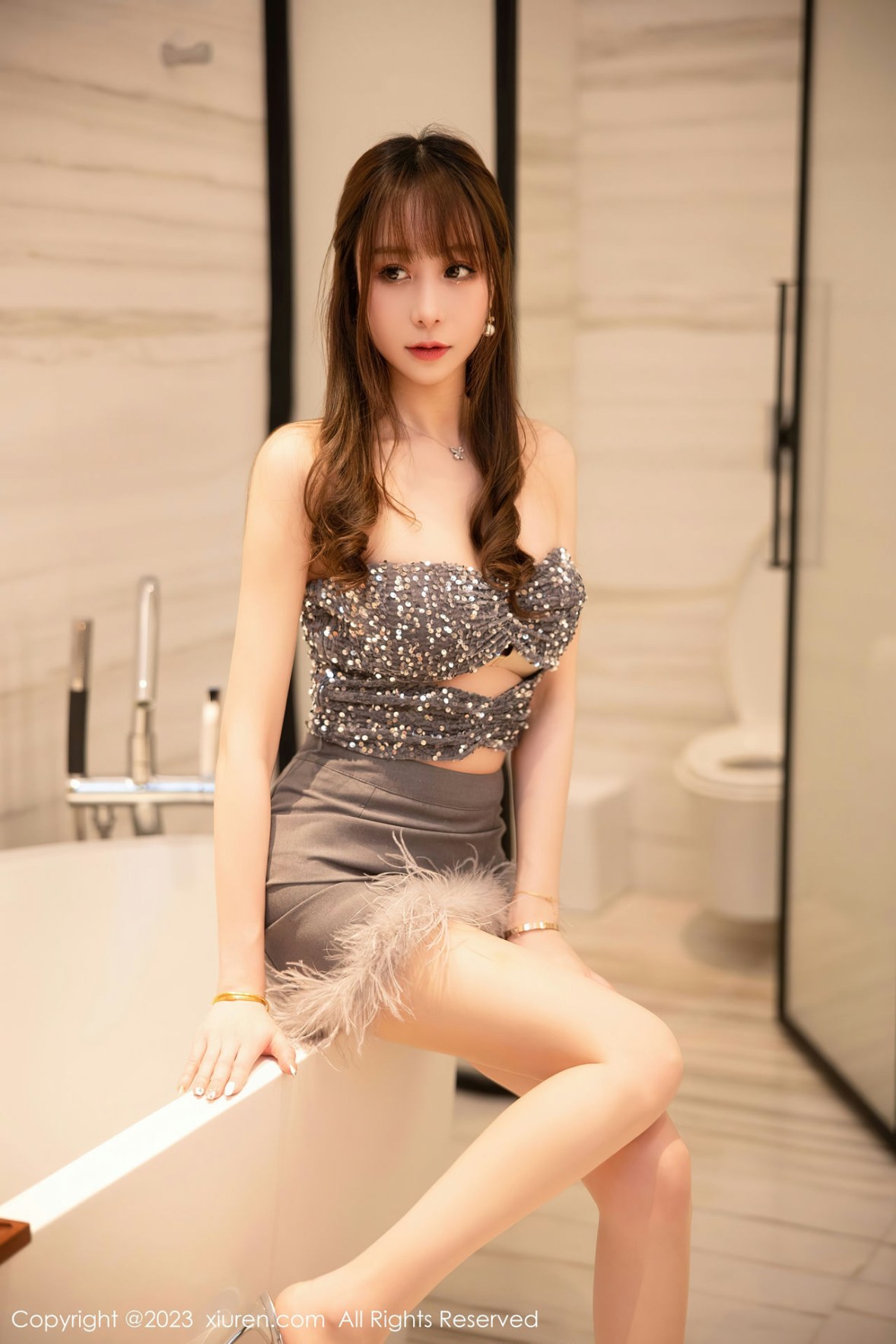 [XiuRen]高清写真图 2023.01.29 No.6184 水水er 丝袜美腿