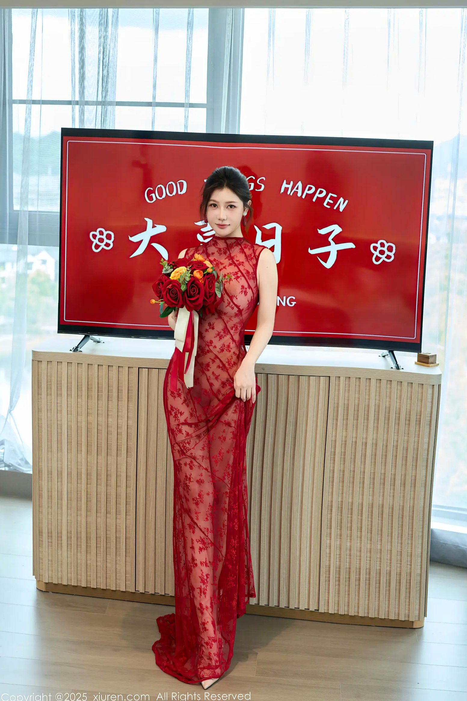 [秀人]尹甜甜：新婚大喜主题私房，红妆魅影极致诱惑，白皙尤物展现性感魅力大尺度套图