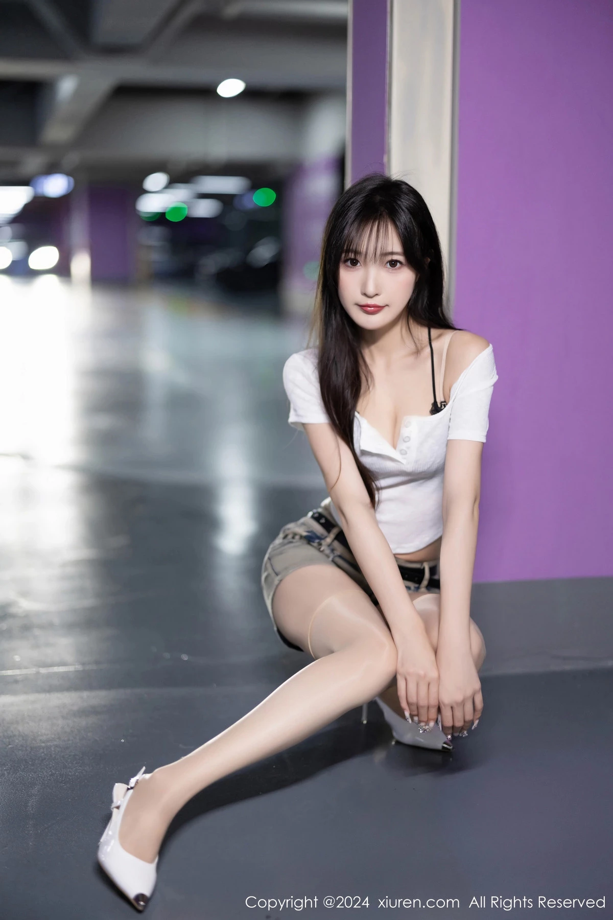 [XiuRen]高清写真图 2024.05.08 No.8504 林星阑 停车场美腿