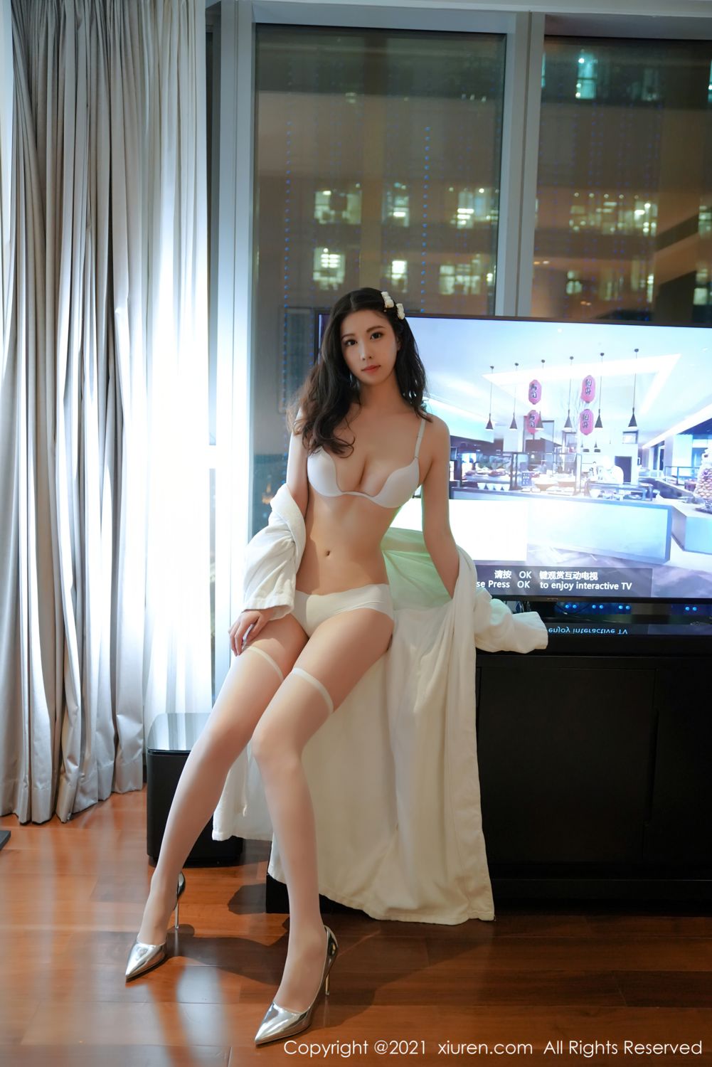 [XiuRen]高清写真图 2021.11.01 No.4144 李雅柔182CM