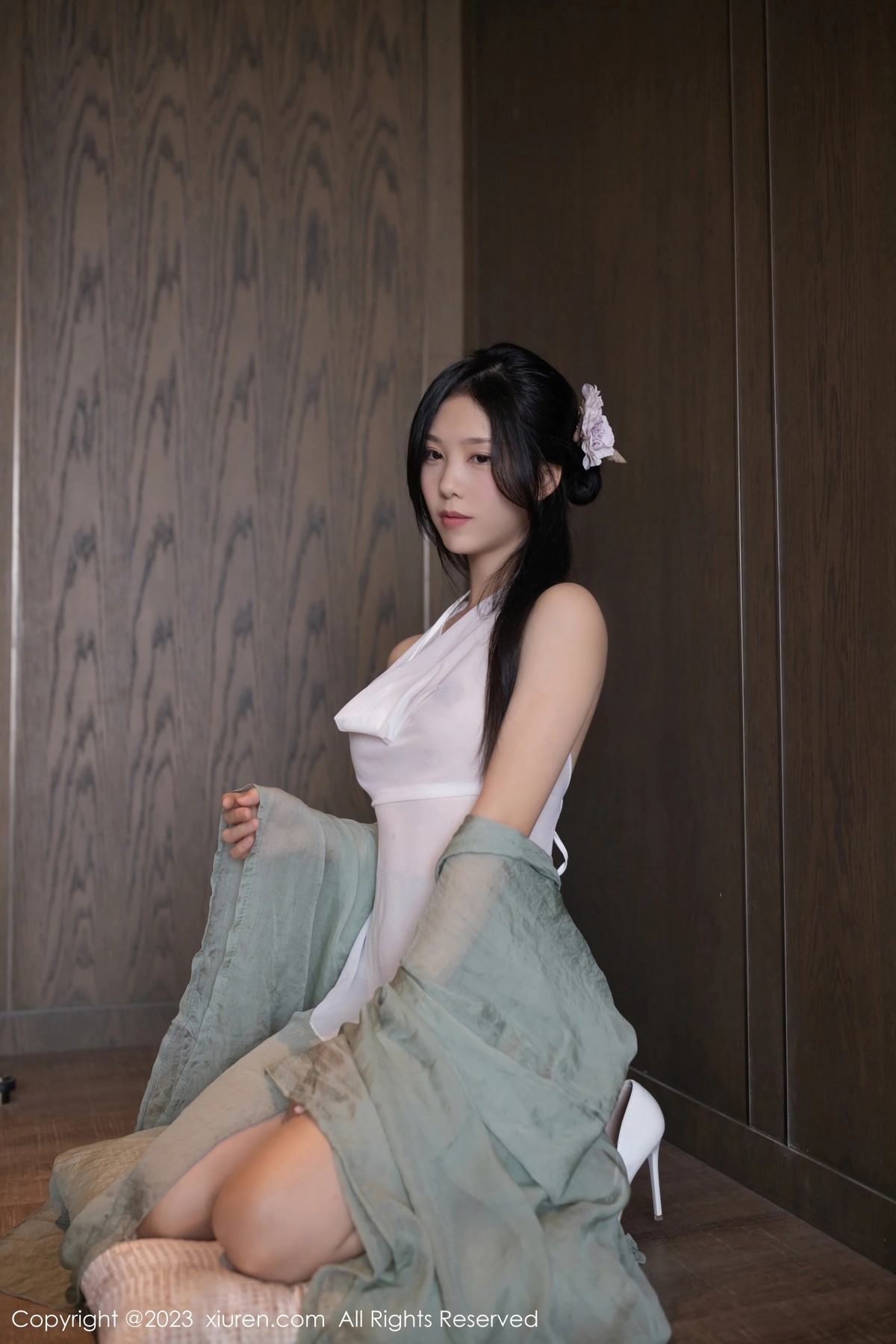 [XiuRen]高清写真图 2023.03.15 No.6420 利世 古装美腿