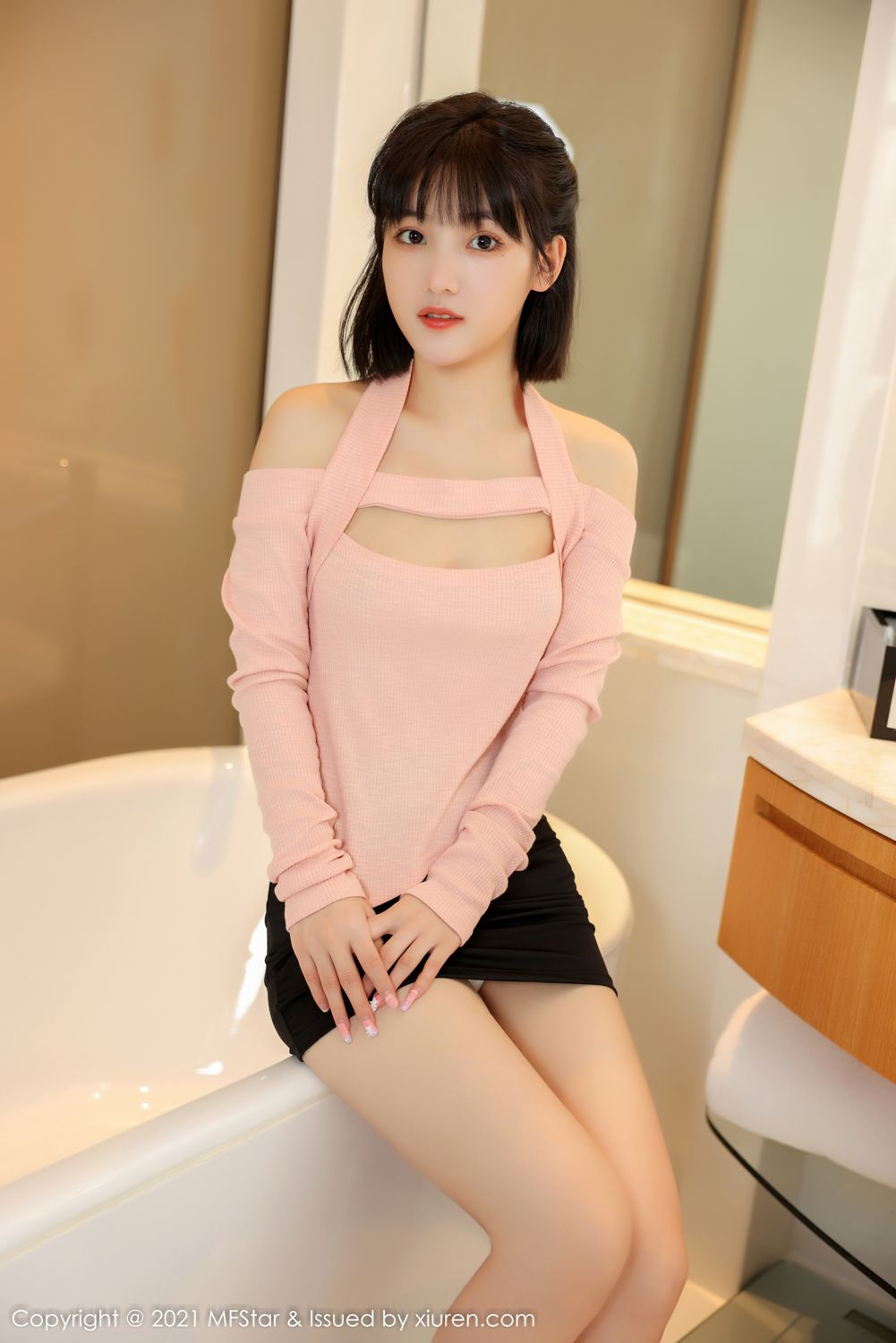 [MFStar]高清写真图 2021.12.06 VOL.545 甜筒晓彤