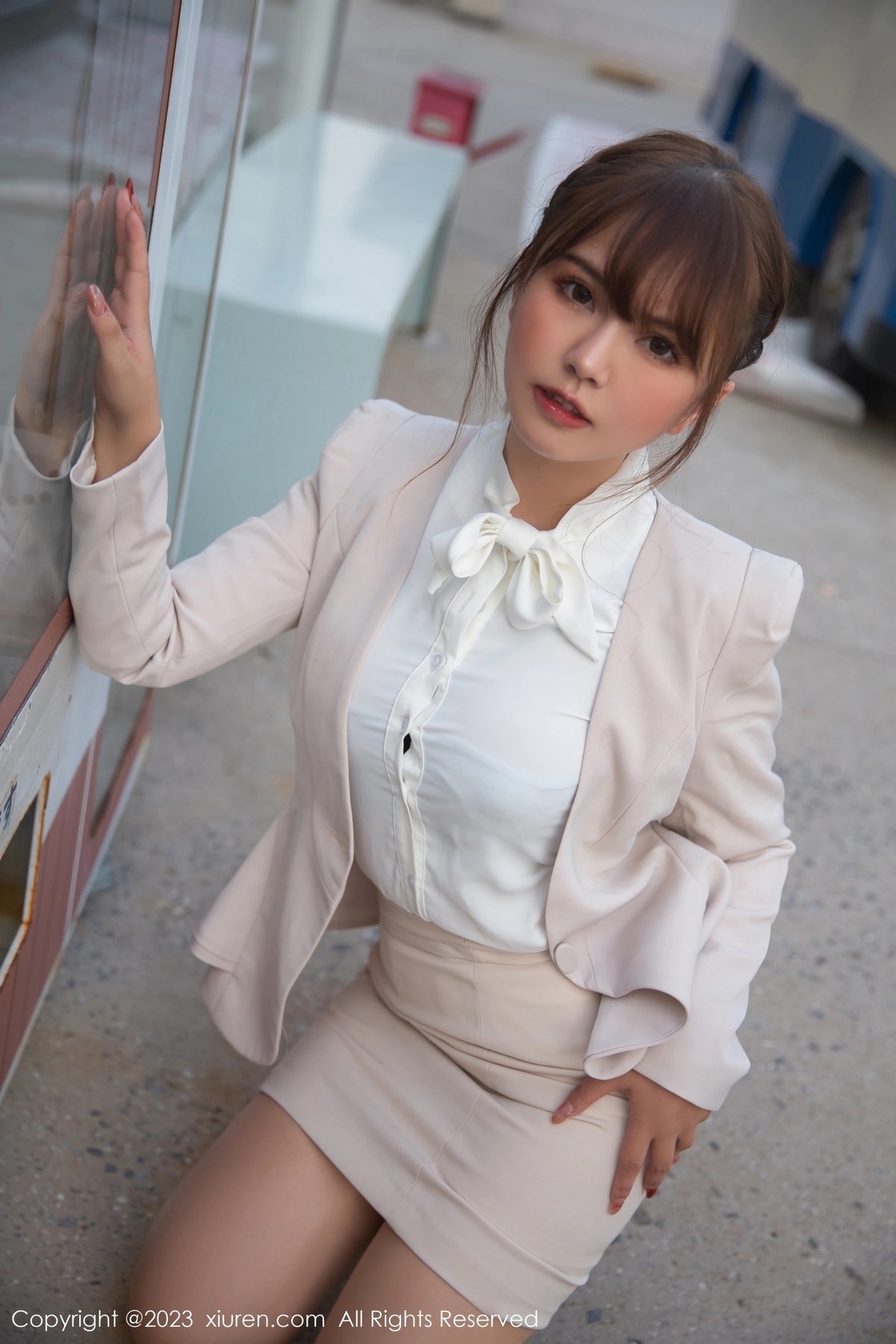 [XiuRen]高清写真图 2023.03.08 No.6383 张思允Nice 短裙美臀