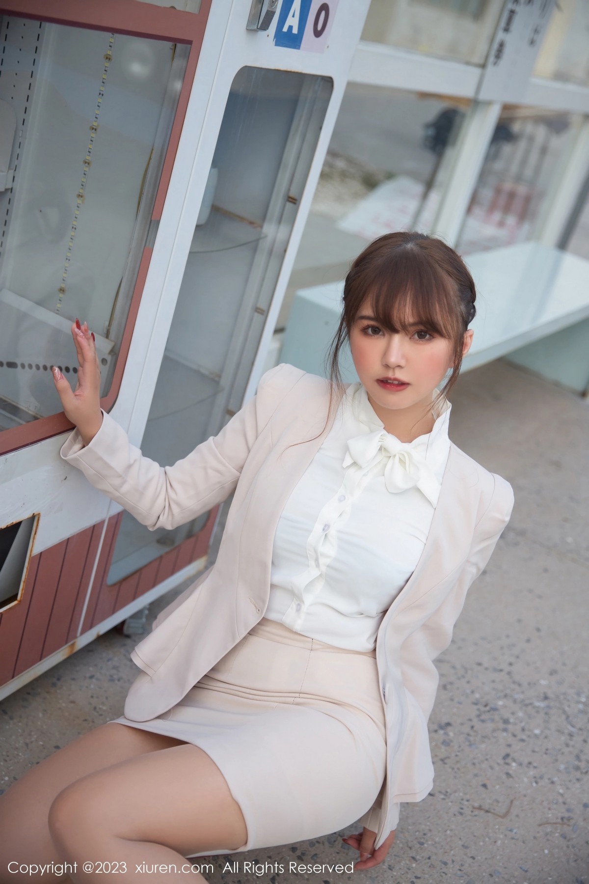 [XiuRen]高清写真图 2023.03.08 No.6383 张思允Nice 短裙美臀