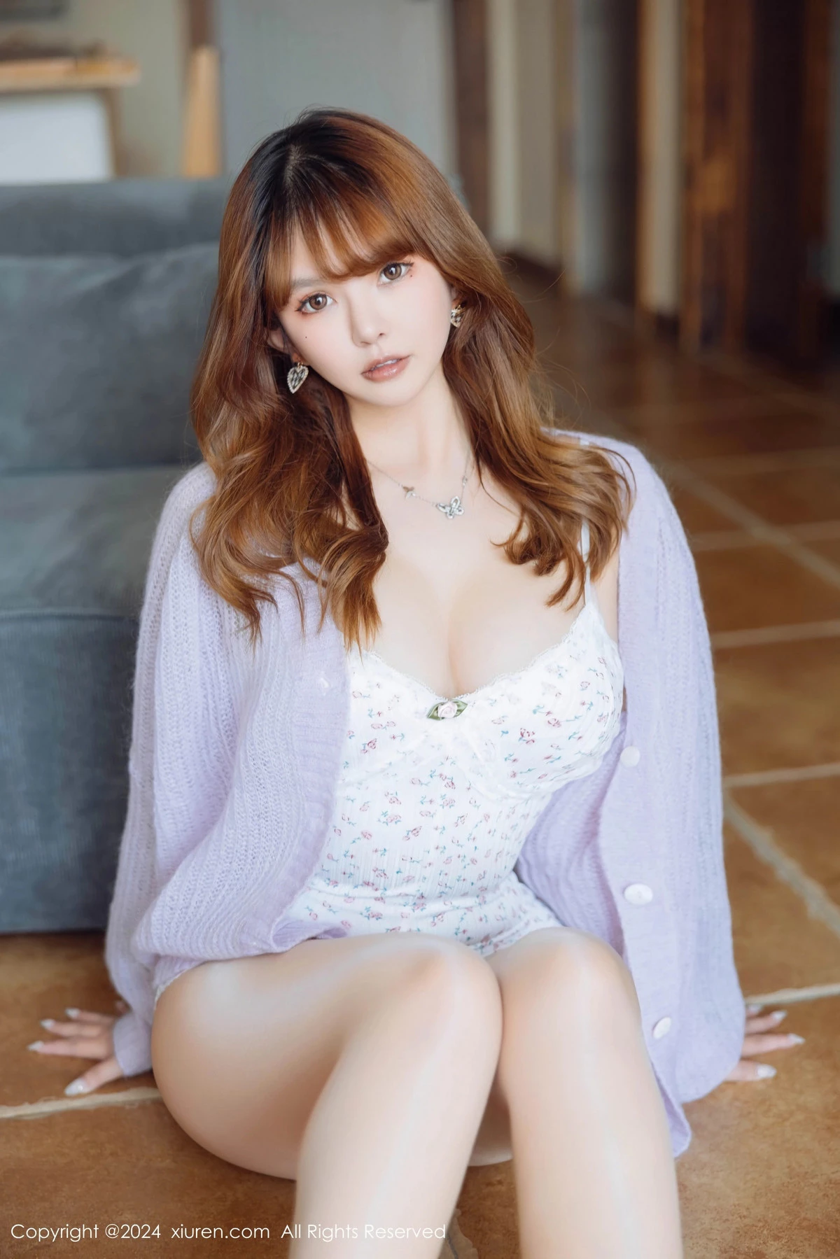 [XiuRen]高清写真图 2024.03.14 No.8228 张思允Nice 丝袜美臀