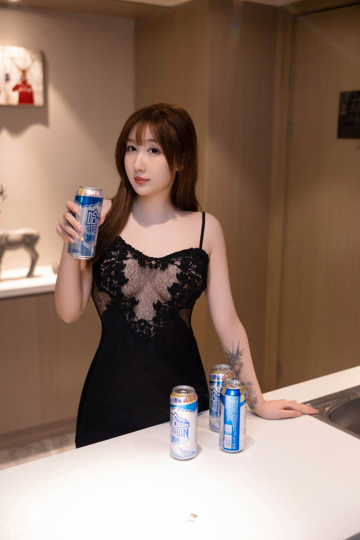 [XiuRen]高清写真图 2023.09.25 No.7437 江真真 丝袜美臀