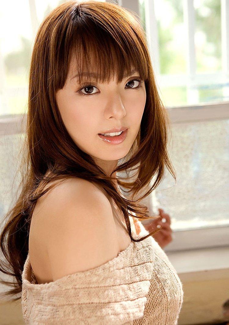 香闺三浦奈保子白色内衣妩媚多姿