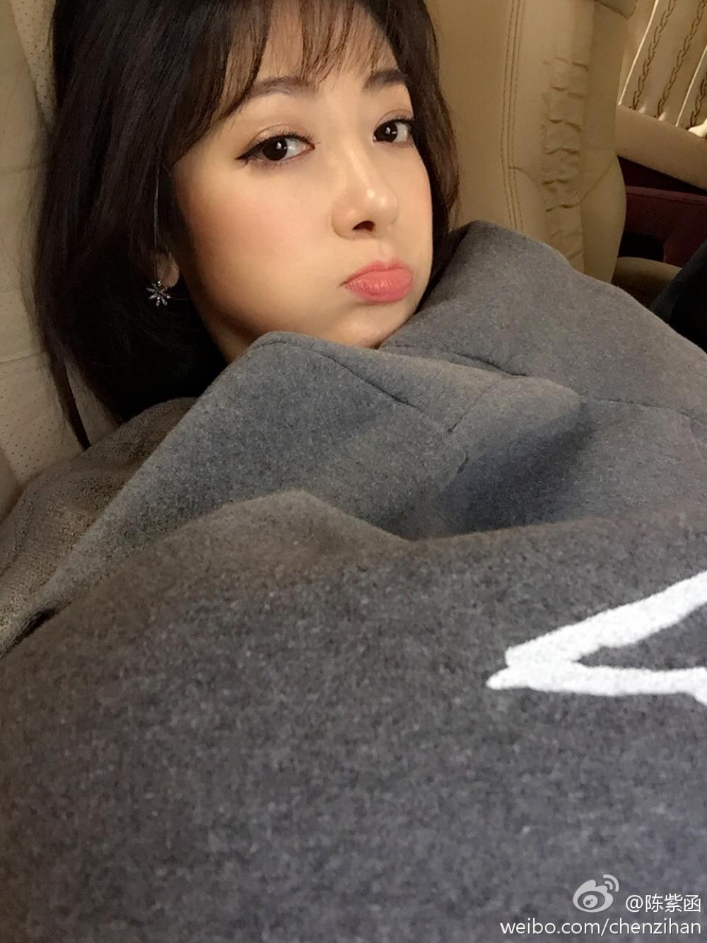 内衣美女壁纸