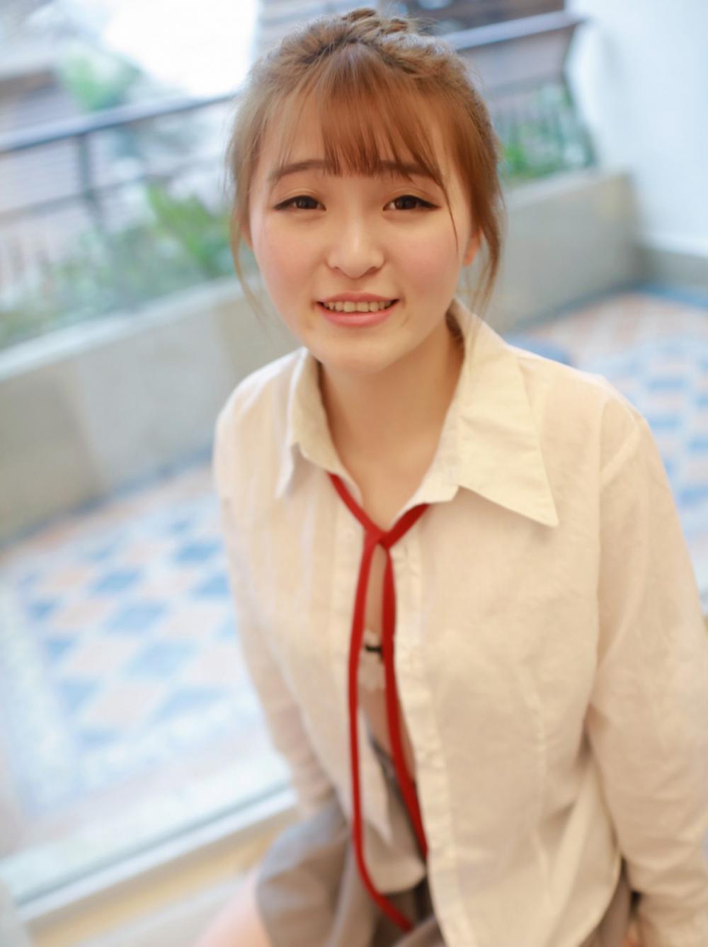 学生装萌妹子伊小七MoMo清纯可人写真下载