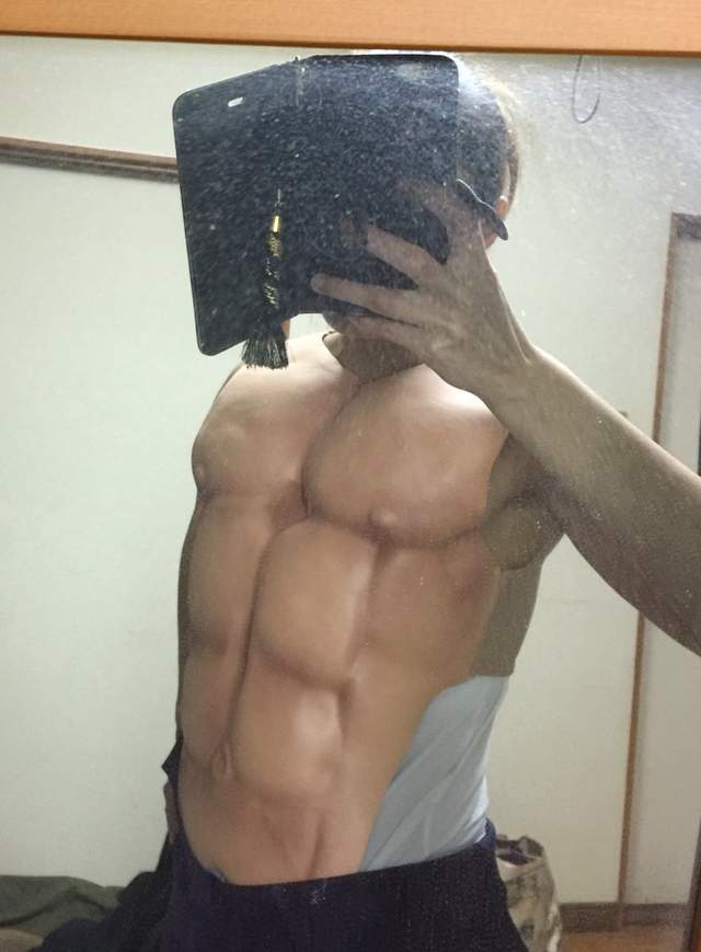 Cosplay神技能｜《用Nubra变成肌肉》隐形内衣竟然可以这么用