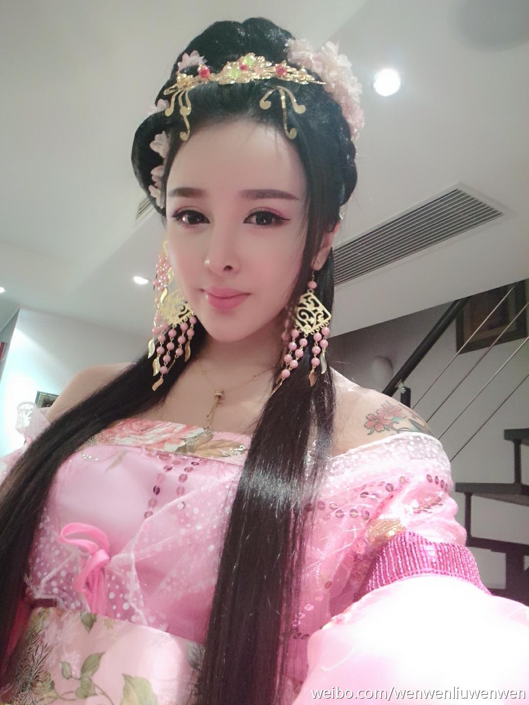 qq皮肤美女大图
