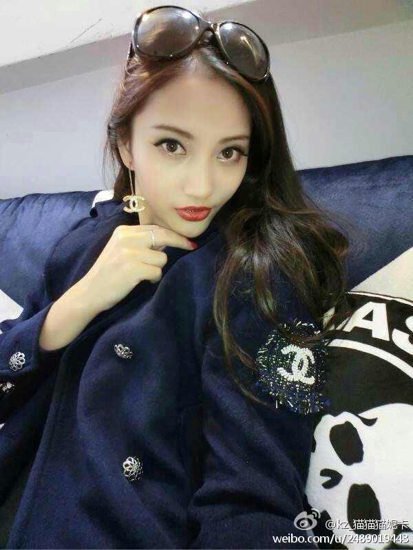丁子裤美女