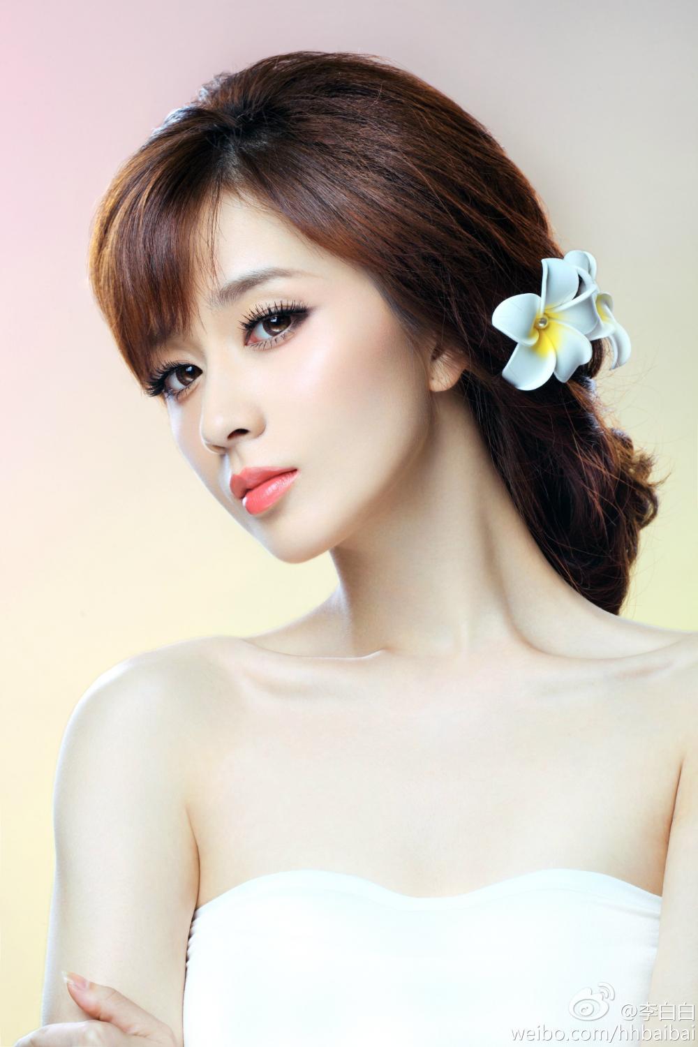 夹逼美女