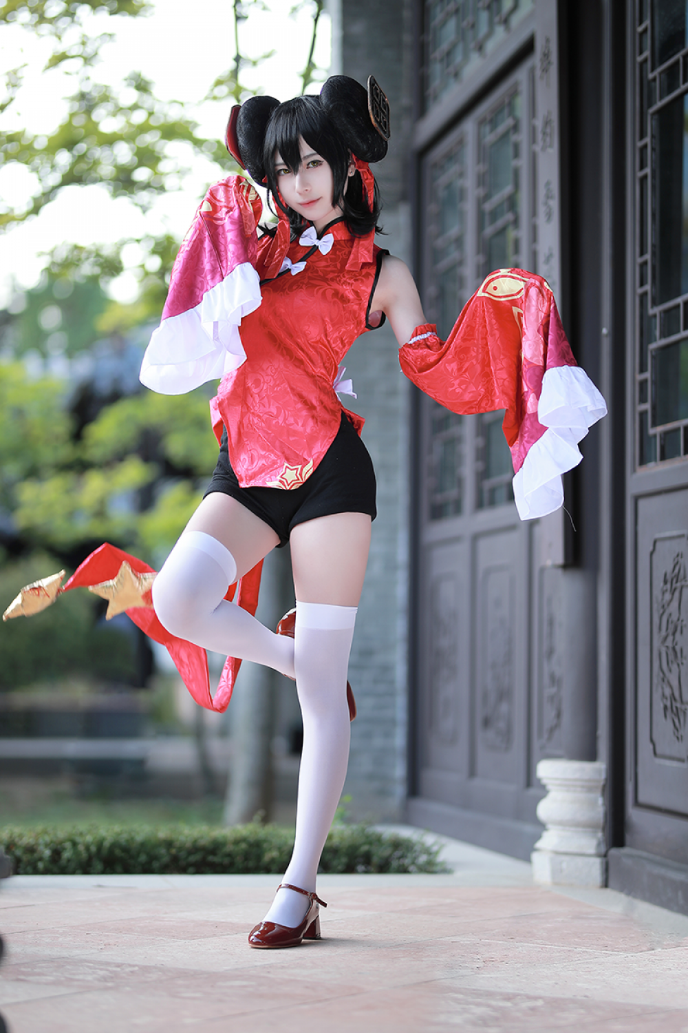 《少女前线》97式性感白丝美腿美女Cosplay