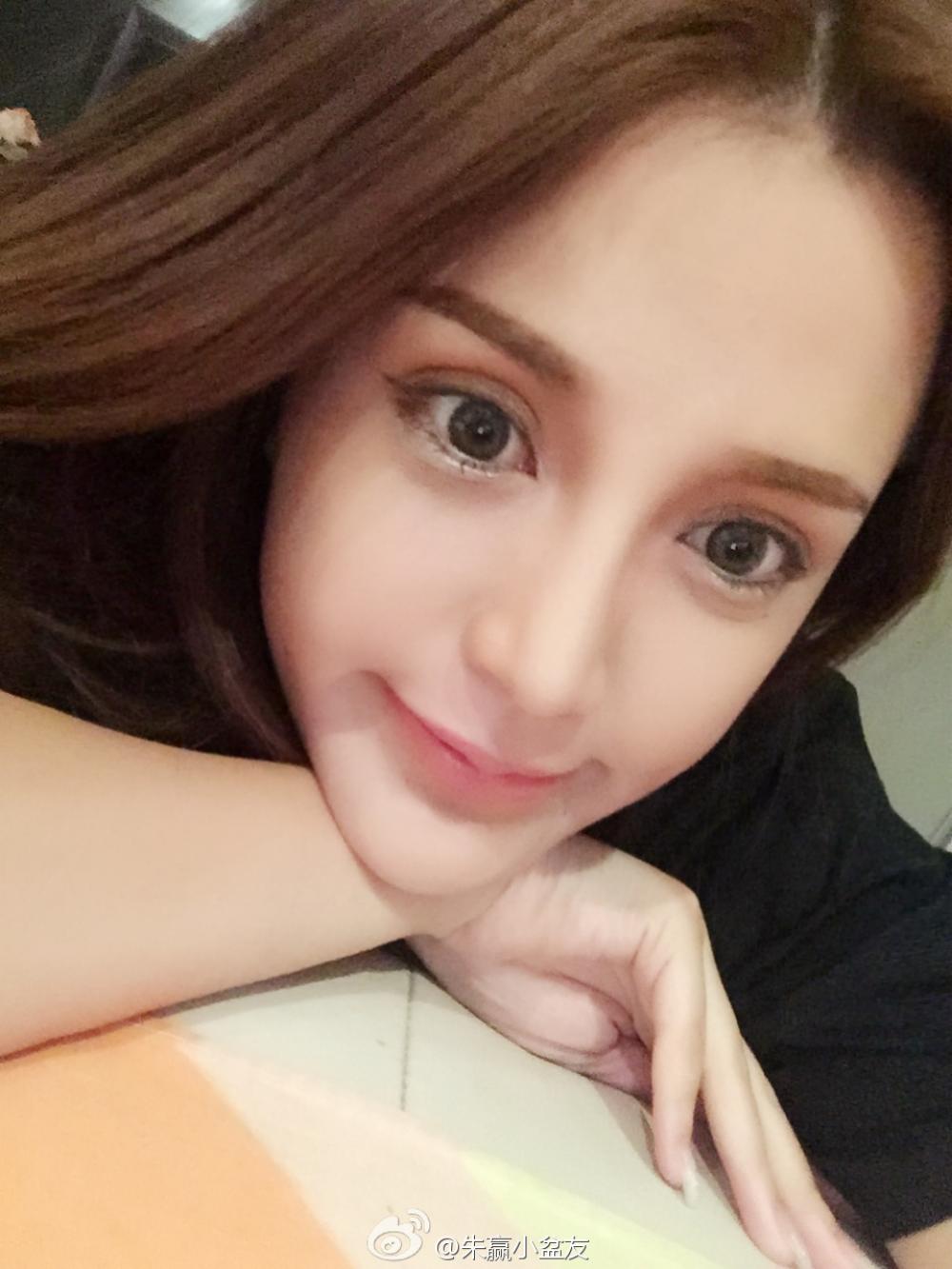 普通美女生活照