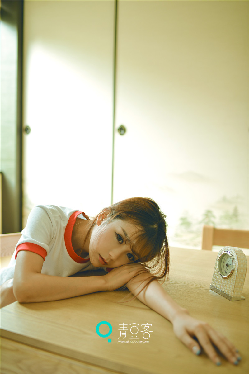 小萝莉小九Vin校园可爱写真 萌萌气质惹人爱
