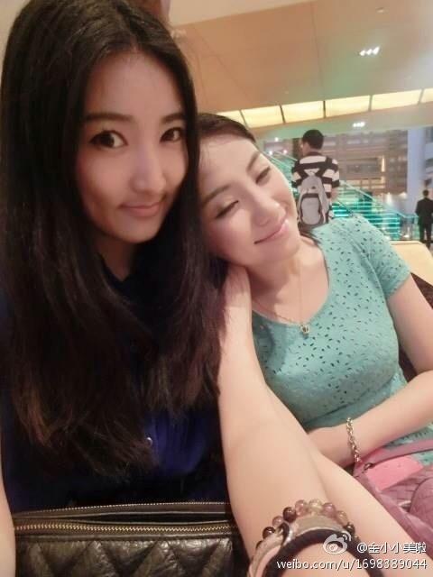 黑色丝袜美女自慰图片