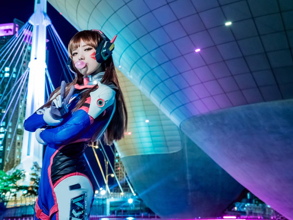 《守望先锋》D.Va紧身衣美女高还原Cosplay