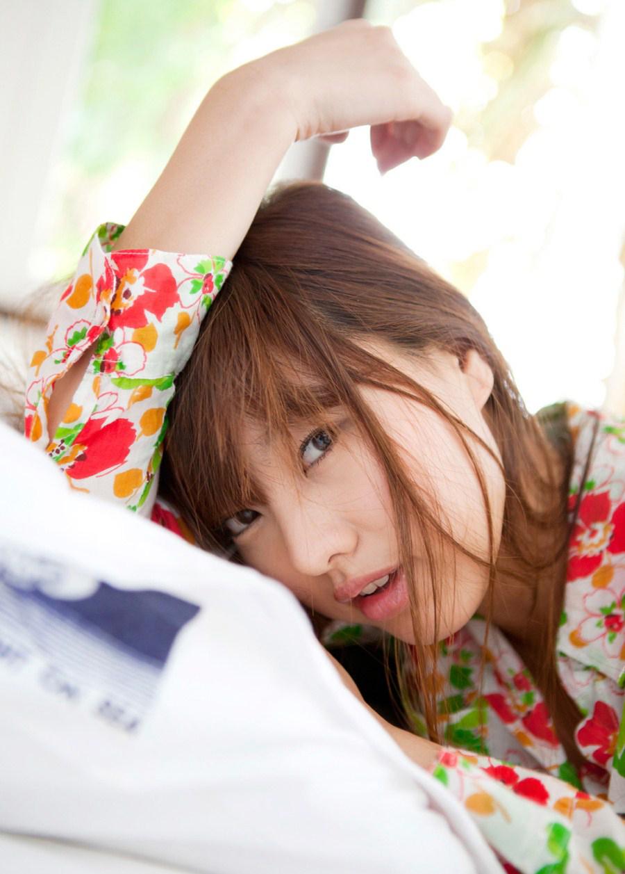 比基尼大波妹子松本さゆき
