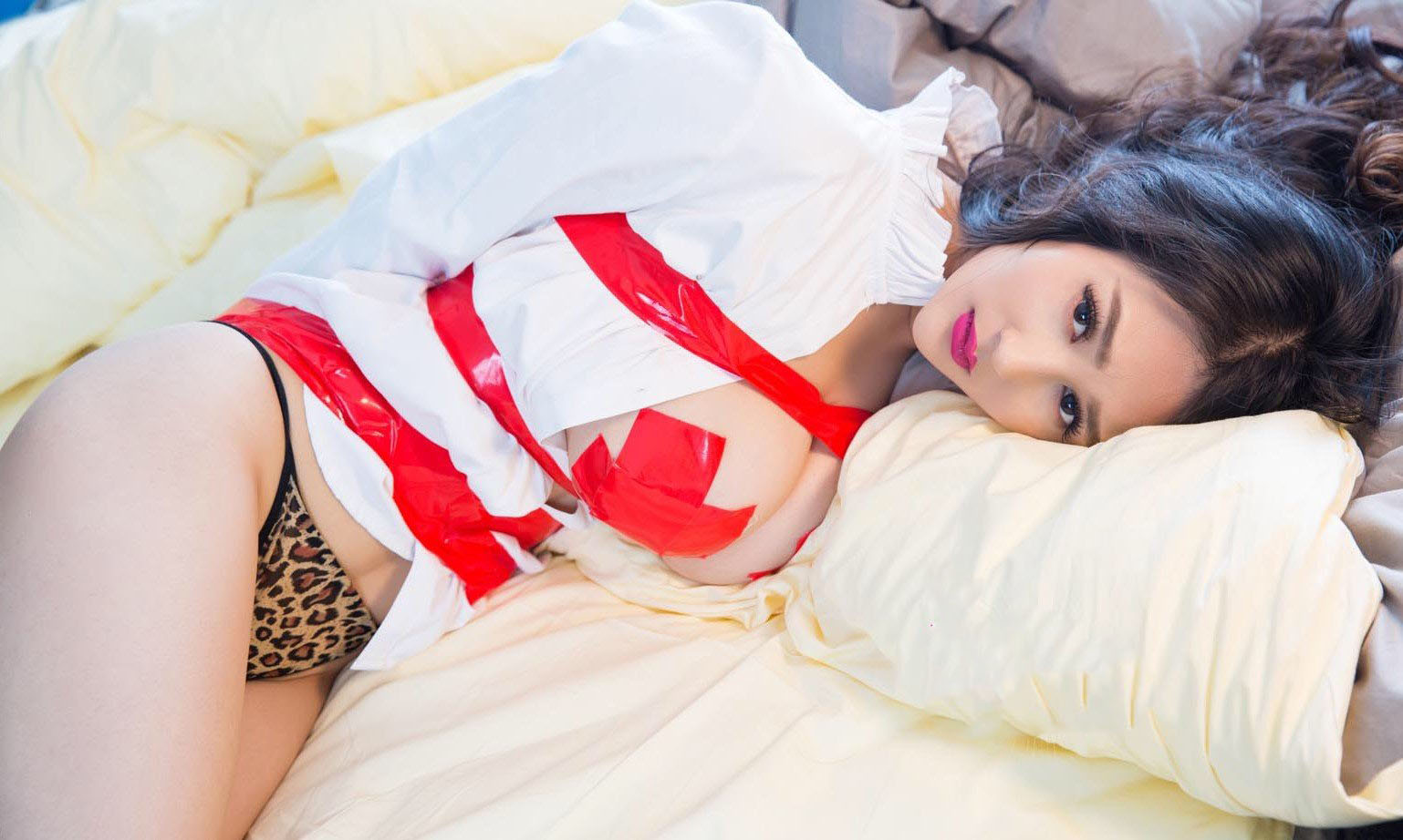 性感女神晨曦大尺度写真集