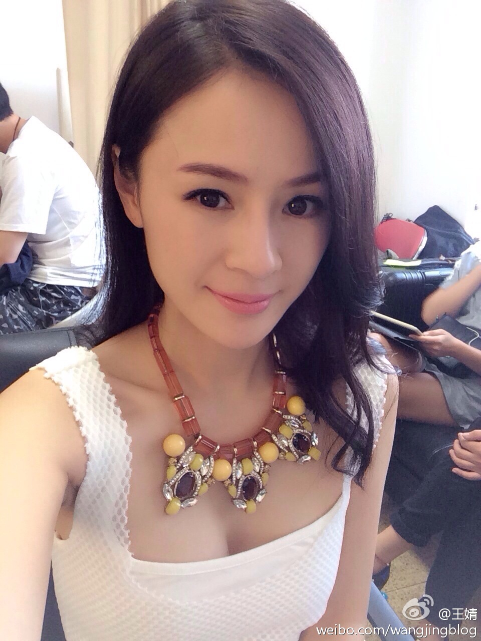 大尺度美女手机写真图片
