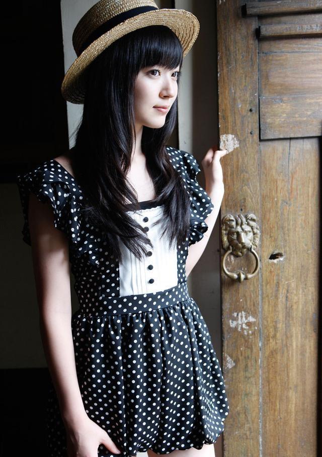 日本模特铃木爱理漂亮美女写真照片